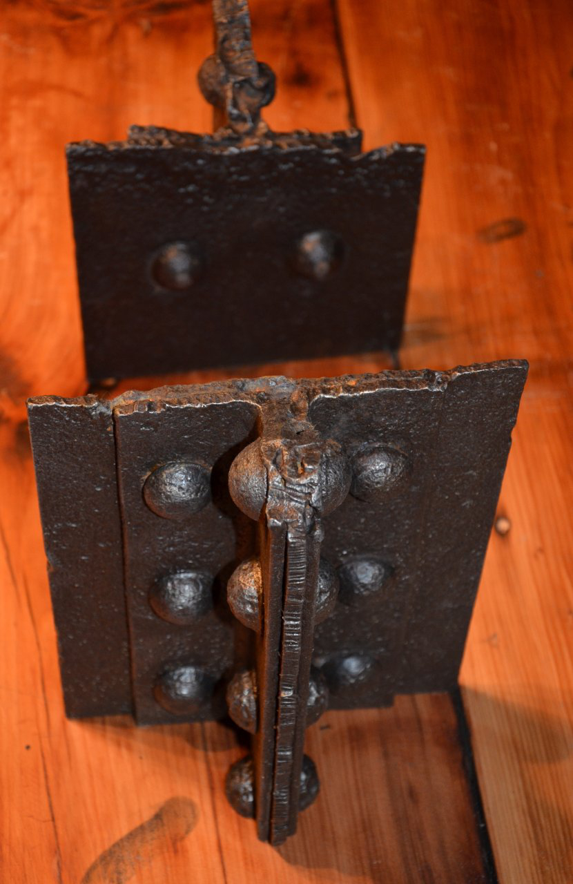 Book ends, set of two