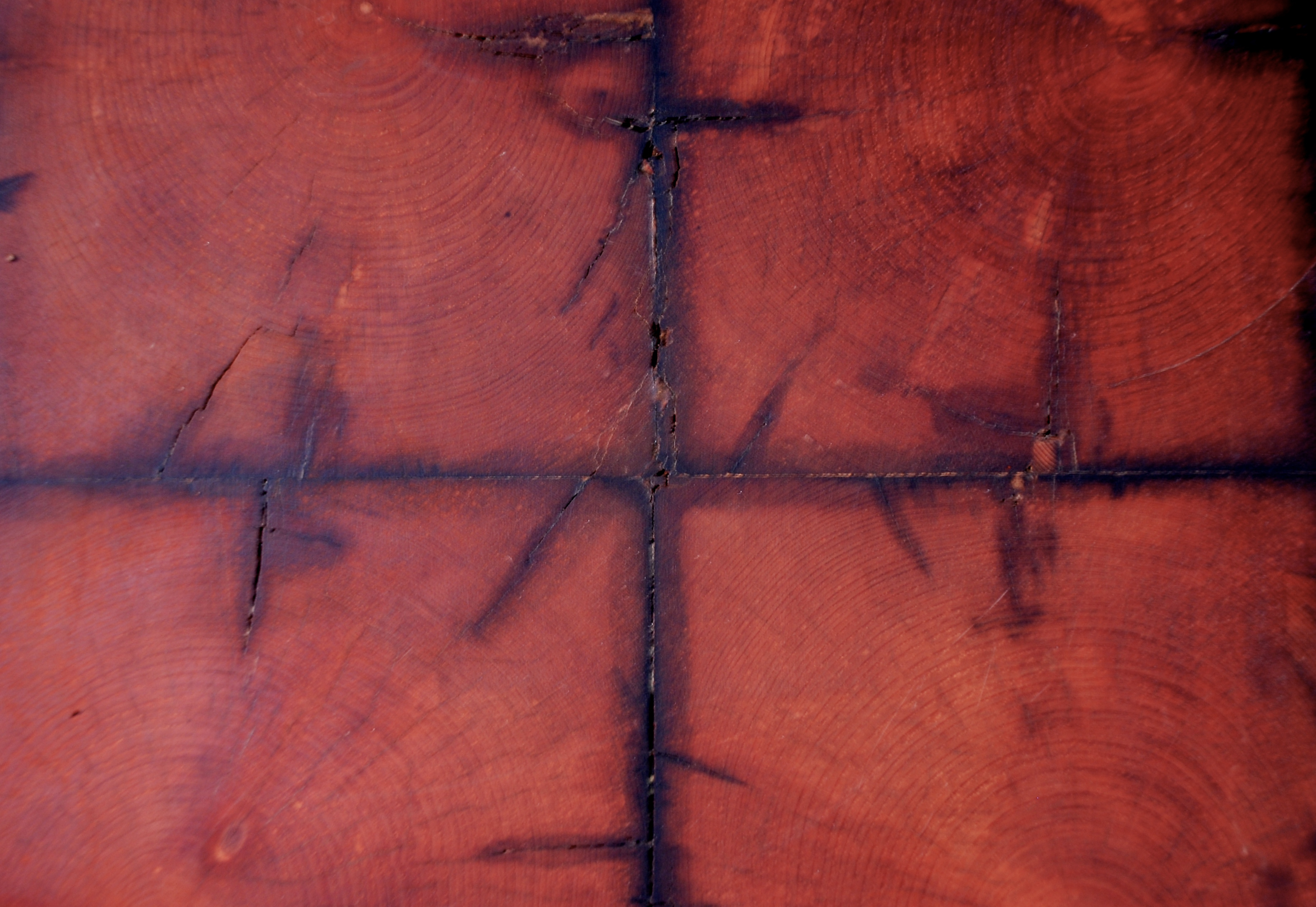 Occasional table on roller casters