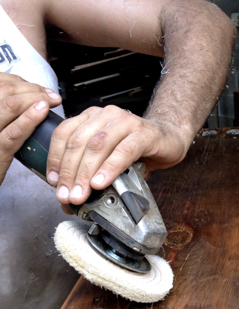 Grating steel shelves with wooden boards