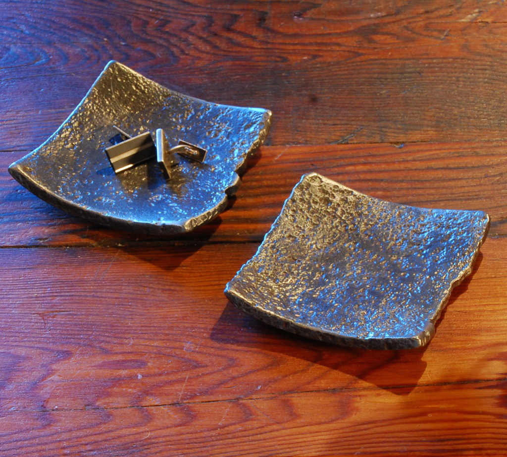 Forged rectangular trays, set of three